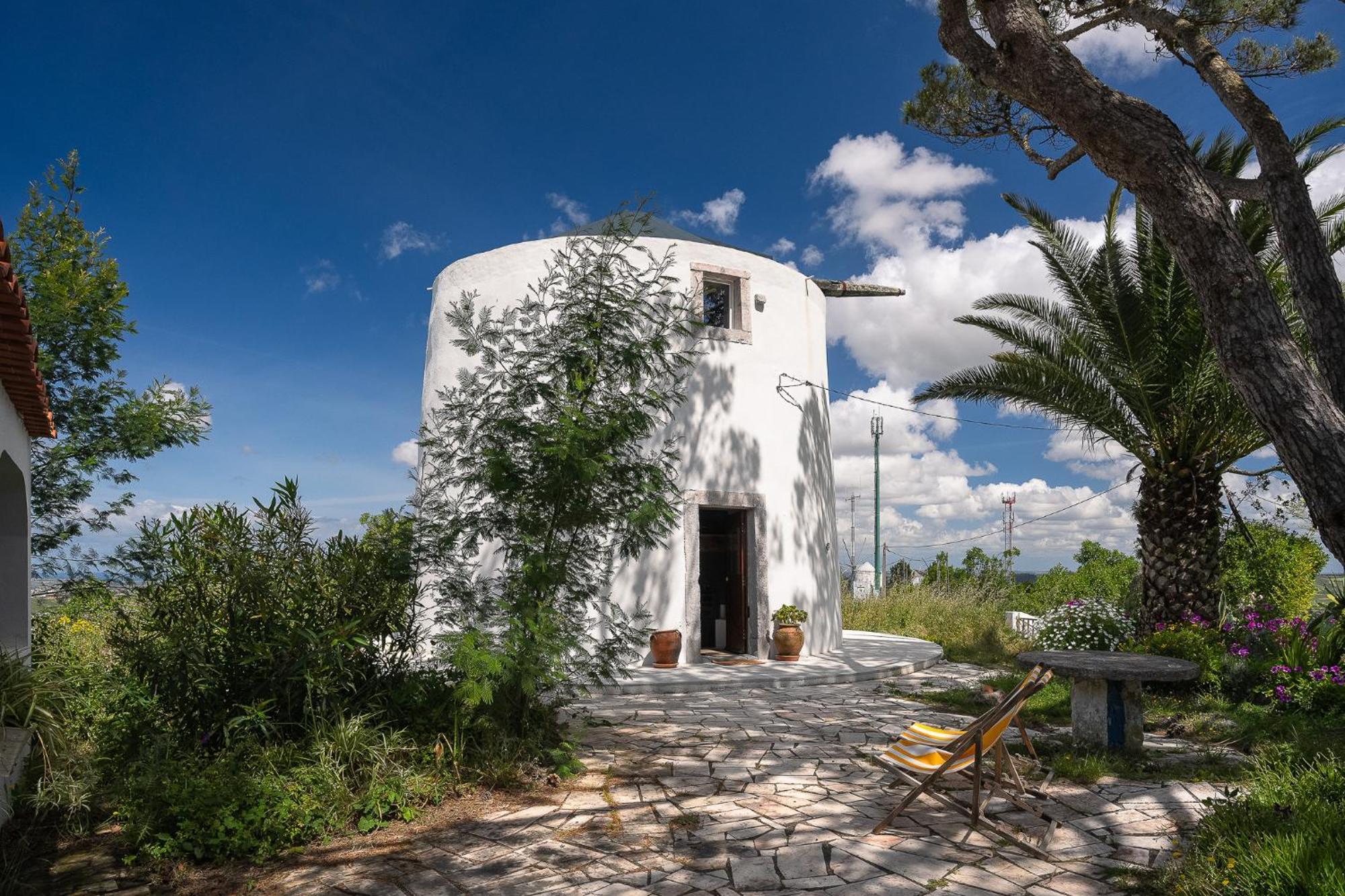 Villa New! Windmill In The Midst Of Nature à Mafra Extérieur photo